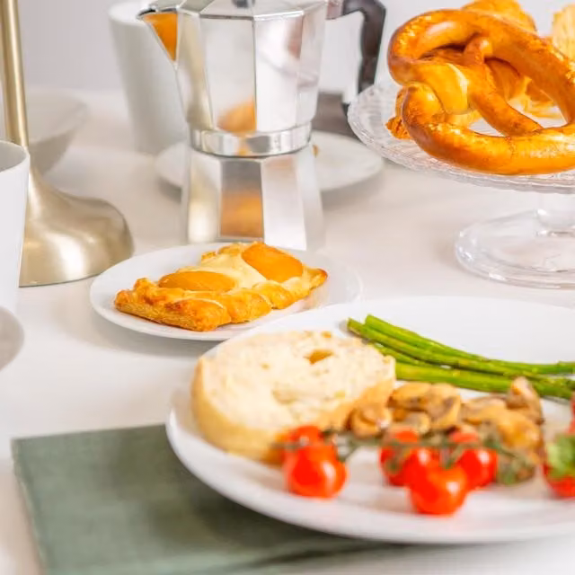 Argon Tableware White Porcelain Side Plates, Set of 48, Diameter: 15.4 cm