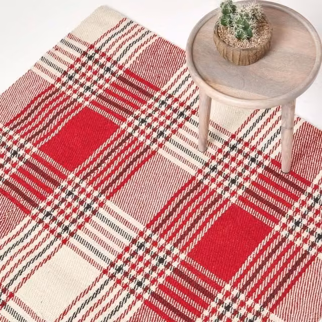 Homescapes Walker Red Tartan Check Non-Slip Woven Wool Rug in Red and White, Width: 120 cm