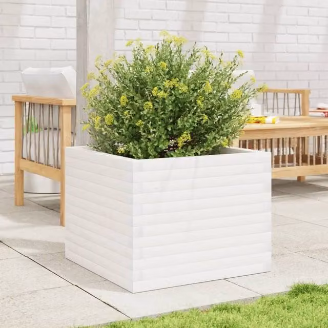 Berkfield Home White Decorative Garden Planter in Solid Wood, W/D/H: 60 x 60 x 46 cm