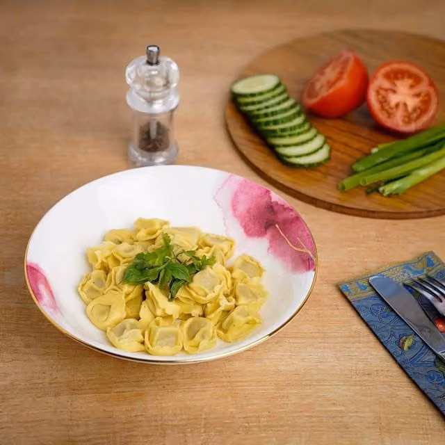 London Boutique Porcelain Pasta Bowl Set for 4 in Multicolour with Silver and White Details