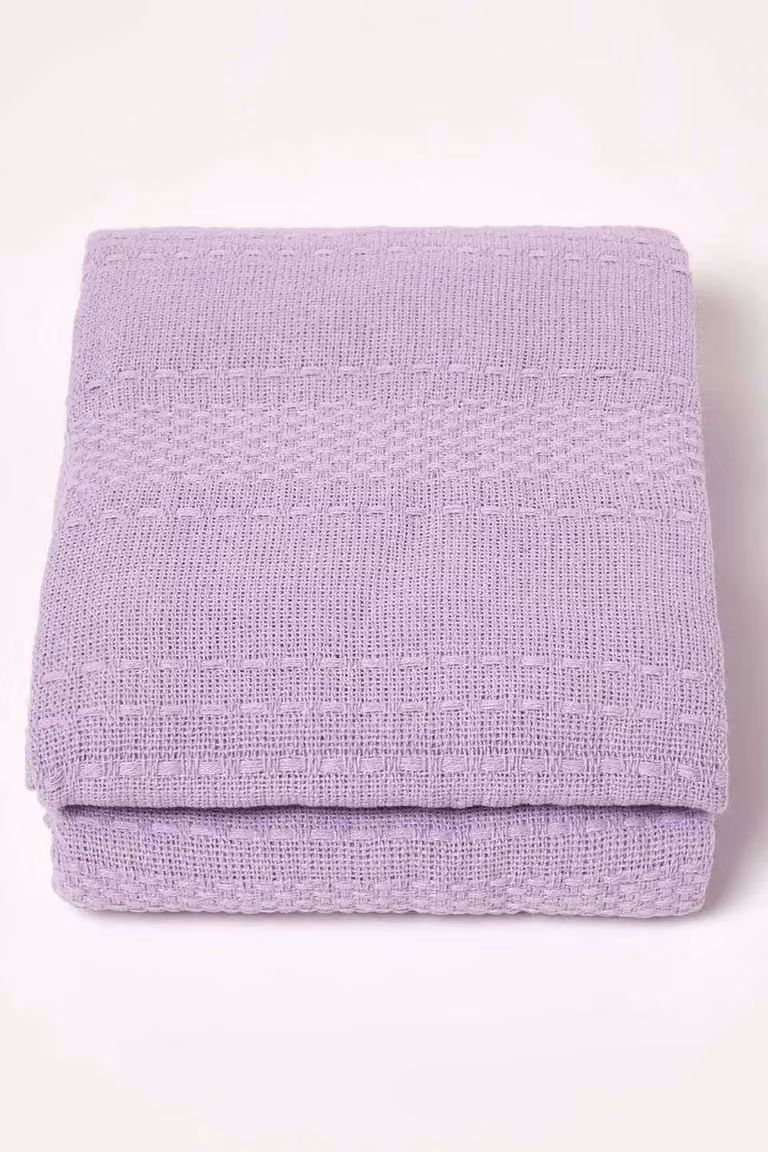 Homescapes Kashi Jacquard Woven Cotton Throw with Fringes in Purple, W: 150 cm, L: 200 cm