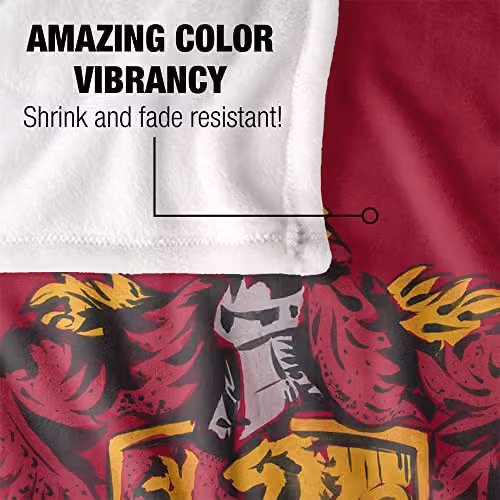 Warner Brothers Harry Potter Gryffindor Crest Fleece Blanket in White, W/D/H: 152 x 127 cm – 3