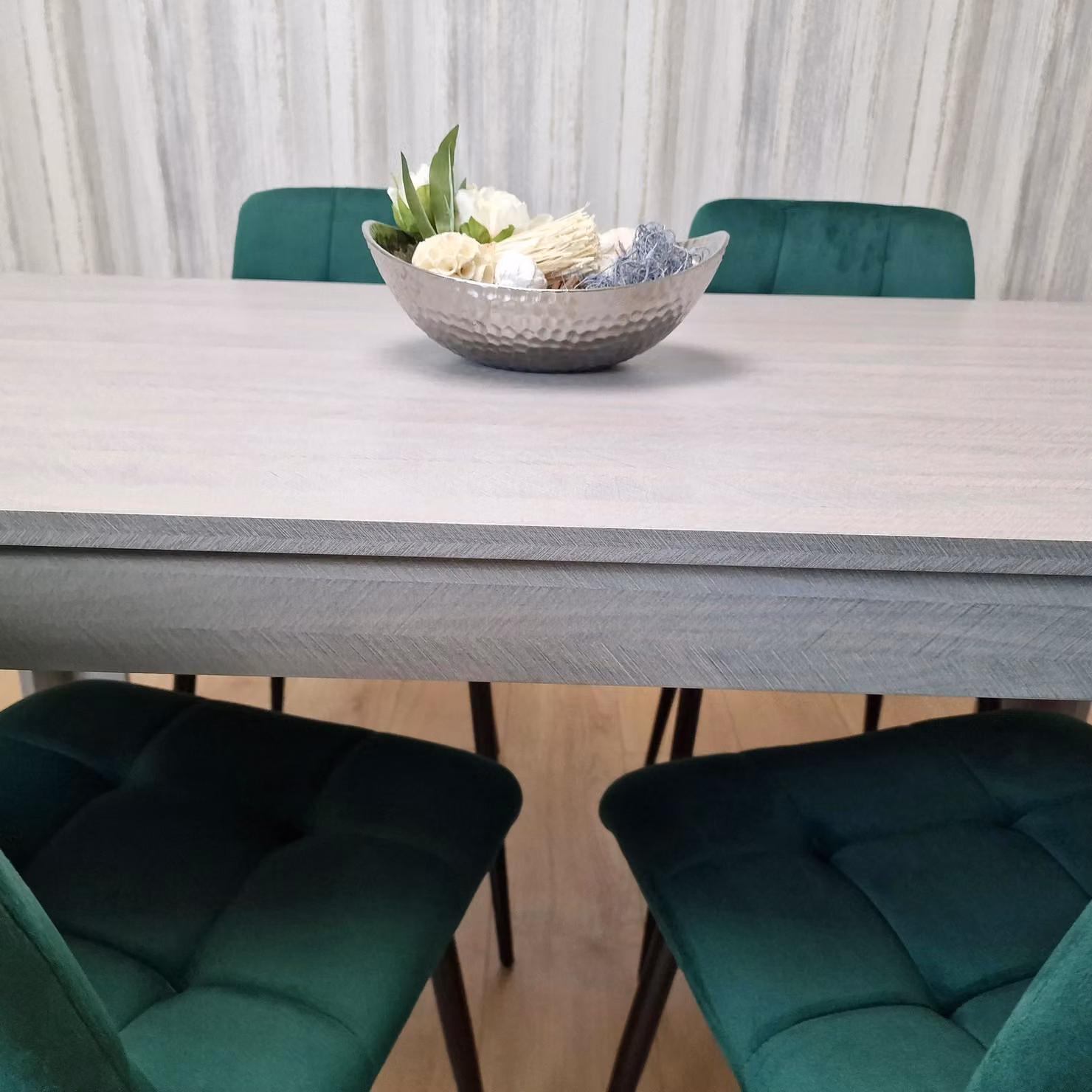 Kosy Koala Dining Set with Grey Rectangular Table and 4 Green Velvet Upholstered Chairs, W/D/H: 140 x 80 x 75 cm – 3