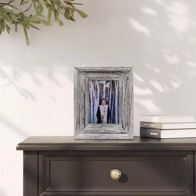Livingandhome Single Rectangular Wall Photo Frame in Rustic Brown Wood