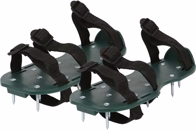 Harbour Housewares Green Lawn Aerator Shoes with 13 Steel Spikes and Adjustable Hook and Loop Straps – 5