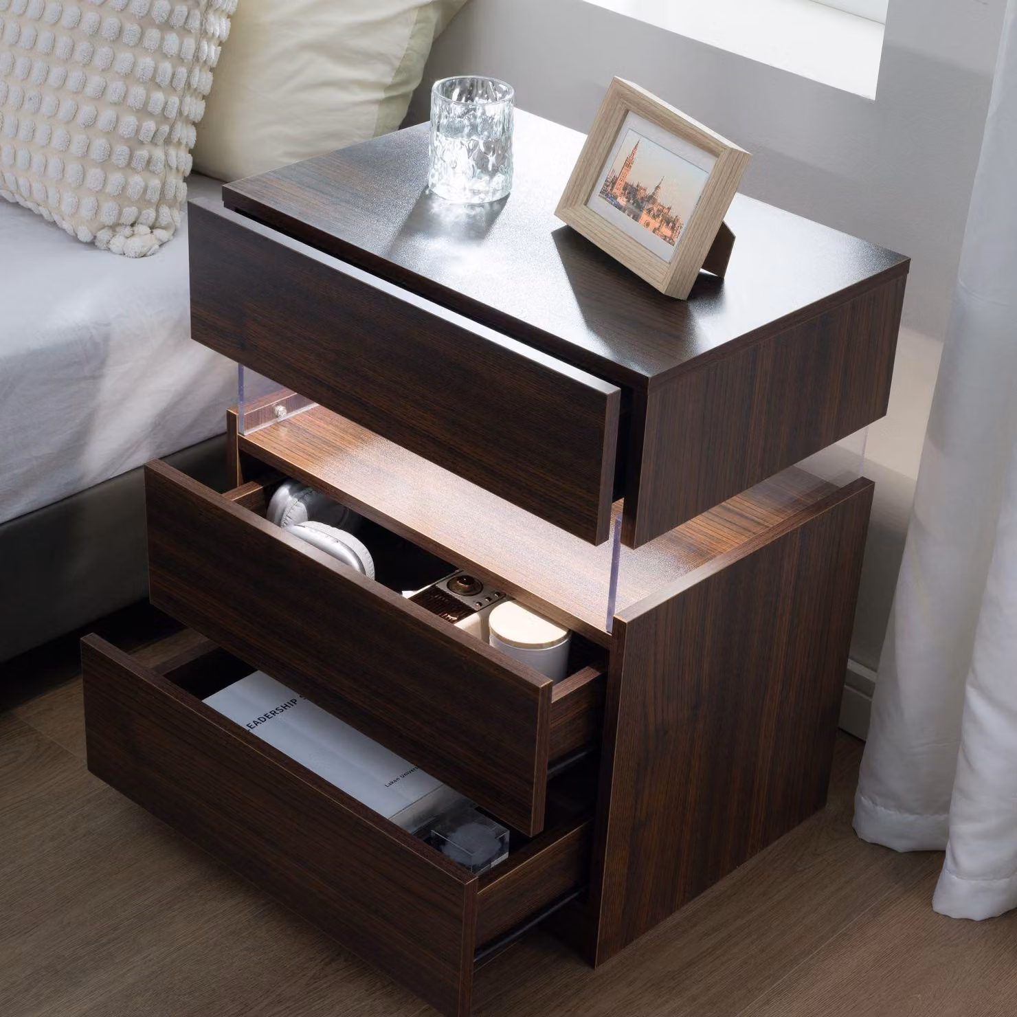 Aosom.UK Modern Walnut Nightstand with Acrylic Board, 3 Drawers and Multi-Colour LED Light, W/D/H: 37.5 x 50 x 60 cm – 5