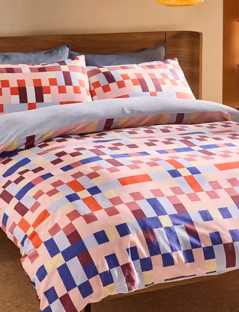 MADE Carys Pink Multicolour Graphic Pure Cotton Bedding Set W/D/H: 180 x 200 cm