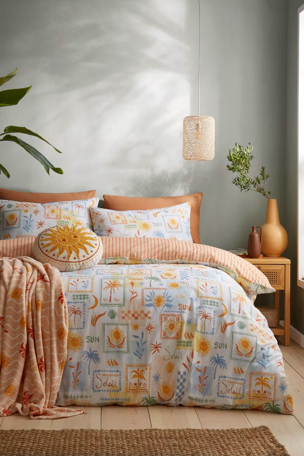 Fusion Soleil Round Boho Star Embroidered Cushion in Yellow and Beige, Diameter: 40 cm – 3