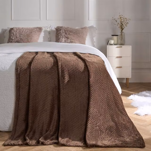 OHS Luxury Large Waffle Honeycomb Mink Warm Throw in Chocolate, W/D/H: 150 x 200 cm – 1