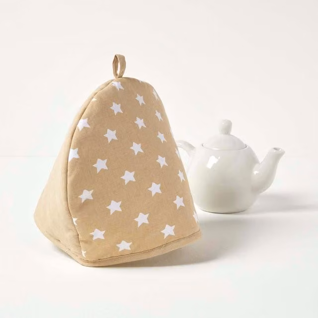 Homescapes Double Design Tea Cosy in Beige and Brown with Star Pattern