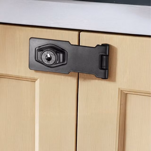Lifeideas Metal Keyed Hasp Lock with Twist Knob for Cabinets, Black, W: 13.5 cm, D: 4 cm, H: 3 cm