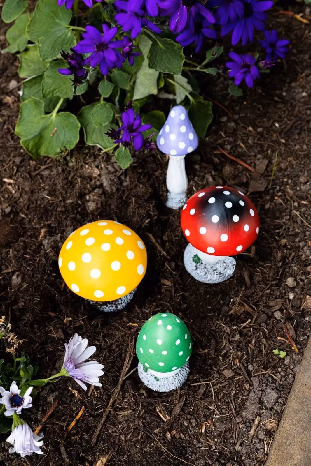Marco Paul Pack of 4 Multi Coloured Resin Toadstool Secret Fairy Garden Ornaments – 4