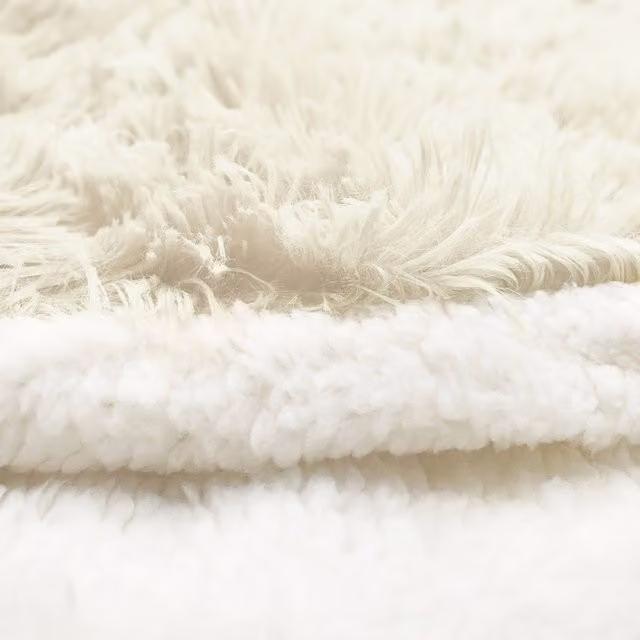 VELOSSO Winter Thermal Plush Faux Fur Duvet Set and Pillowcase, Beige, W/D/H: 140 x 200 cm