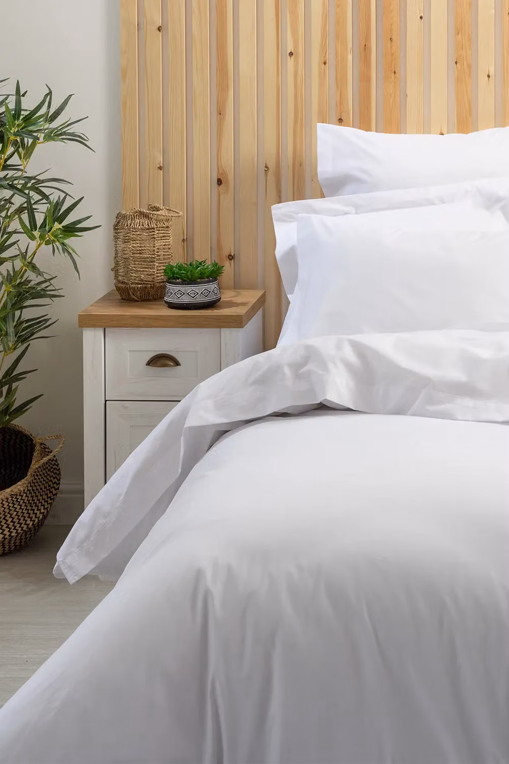 Belledorm Easy Care 200 Thread Count Cotton Polyester Percale Duvet Cover in Ivory – 2