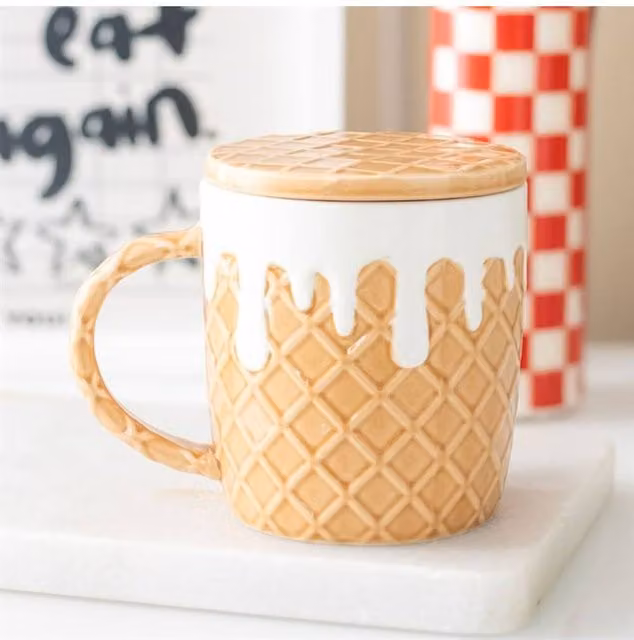 KDMD Waffle Textured Ceramic Mug and Coaster Set in Brown and White, 550ml