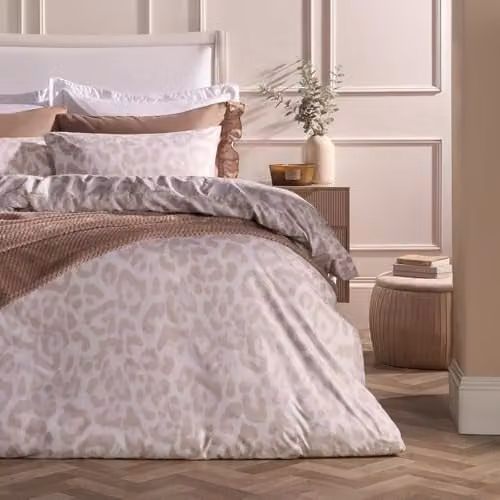 OHS Leopard Print King Size Duvet Cover Set and Pillowcases in Stone, Microfibre Polyester Bedding – 1