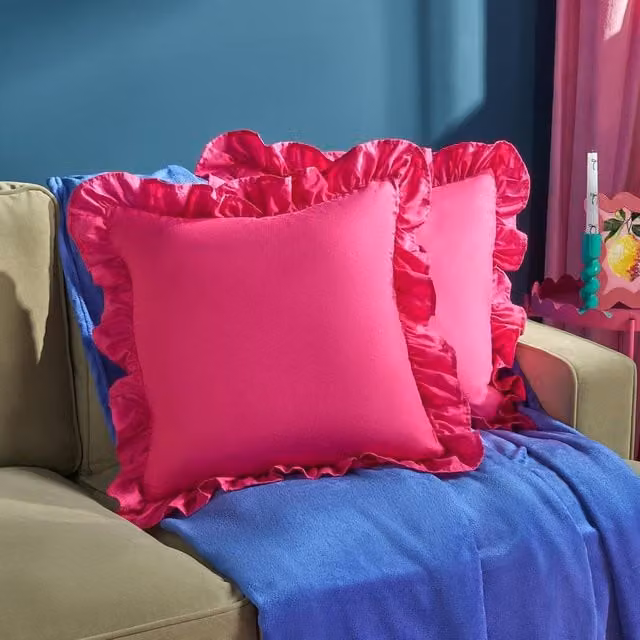 OHS Set of 2 Plain Faux Linen Frill Cushion Covers in Pink, W/D/H: 45 x 45 x 45 cm
