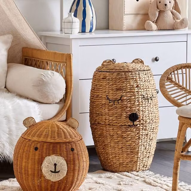 Wyld and Coco Bear-Shaped Natural Rattan Toy Hamper in Brown and Beige, W/D/H: 43.0 x 42.0 cm – 1