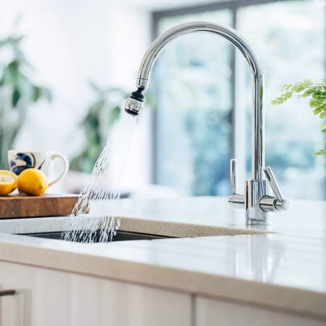 EcoFlow Tap Adapter in Solar Black