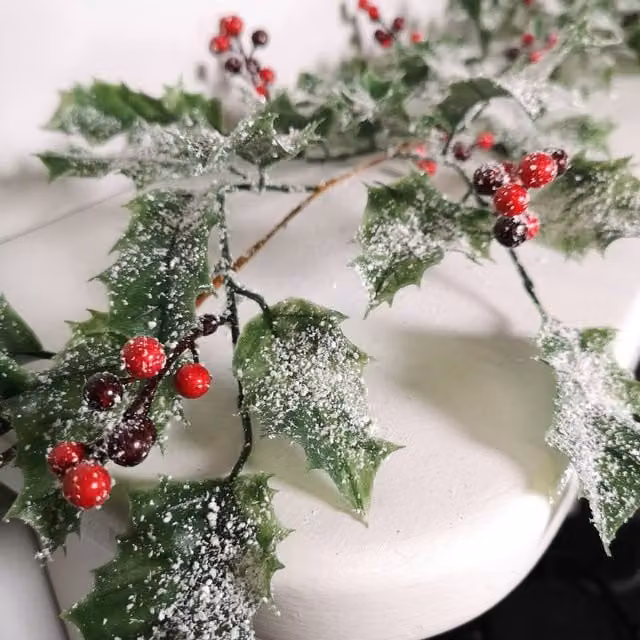 Samuel Alexander 1.8m Frosted Green Holly Leaf and Berry Glitter Christmas Garland in Green, Red and Silver – 1