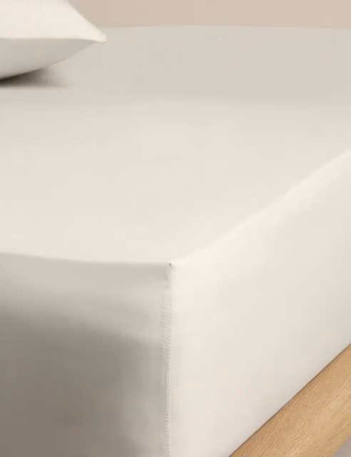 M&S Egyptian Cotton 400 Thread Count Percale Fitted Sheet in White or Beige, W/D/H: 180 x 200 cm