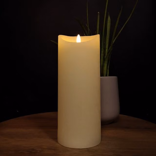 Samuel Alexander Premier Christmas Warm White Flickerbright Pillar Candle with Timer in Cream, H 23 cm x W 9 cm