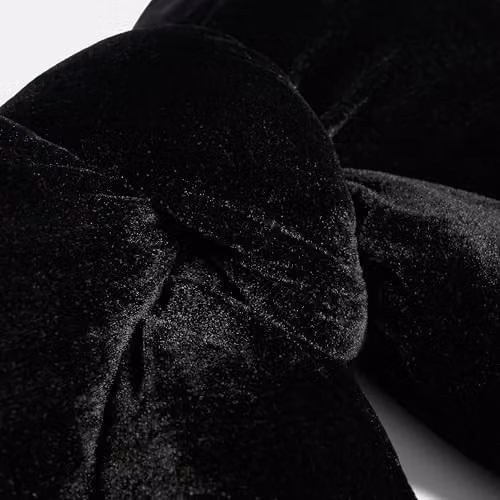 OHS Bow Shaped Velvet Scatter Cushion in Black, W: 45 cm x H: 33 cm – 5