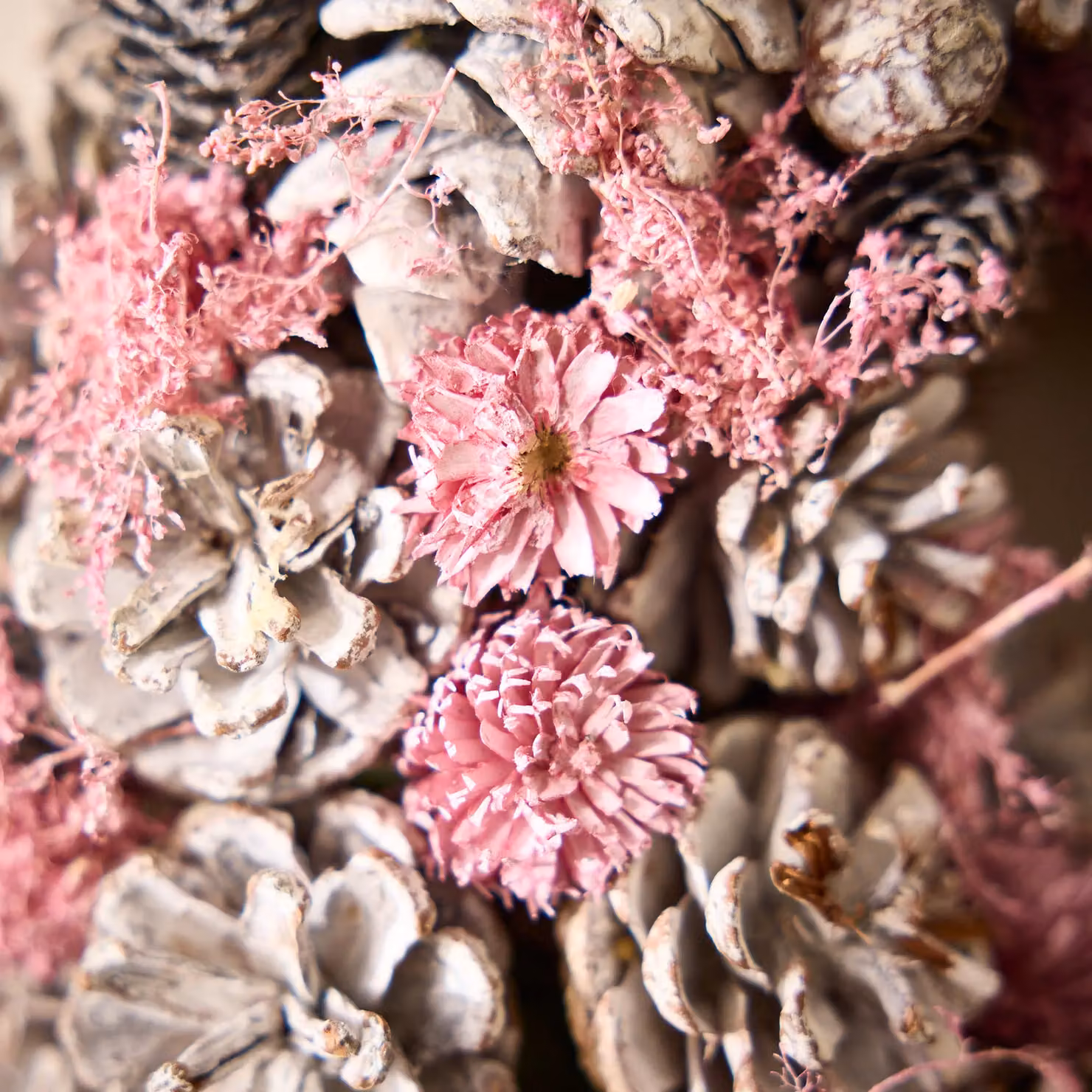 Dibor Pink and Silver Pinecone Christmas and Spring Hanging Wreath, Diameter: 38 cm – 3