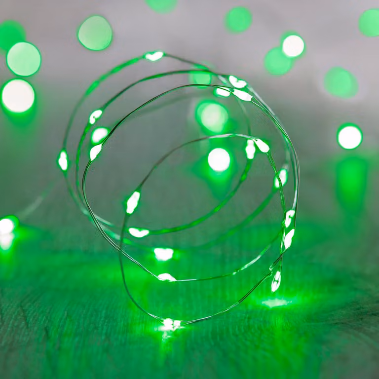 Lights4fun 20 Green LED Micro Battery Fairy Lights with Silver Metal String