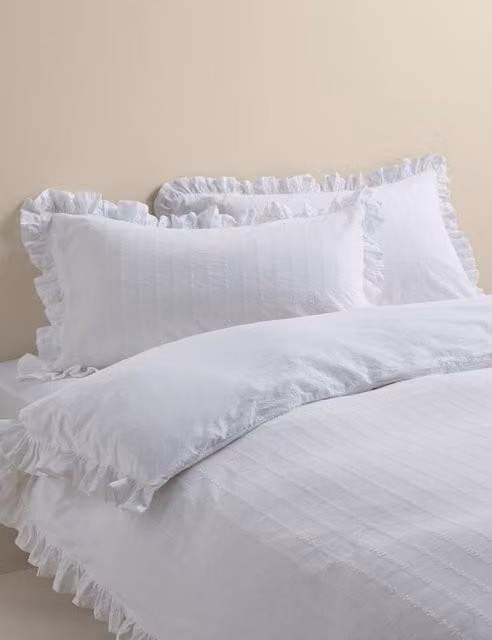 M&S Pure Cotton French Ruffle Embroidery Bedding Set in White, 140 x 200 cm