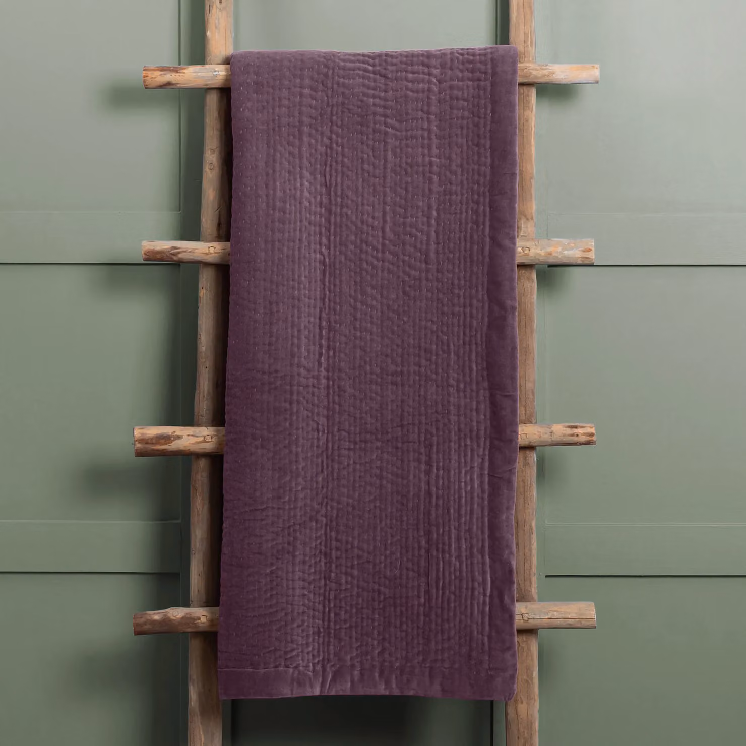 Voyage Maison Haze Quilted Cotton Velvet Throw in Purple, W: 140 cm, L: 200 cm – 2