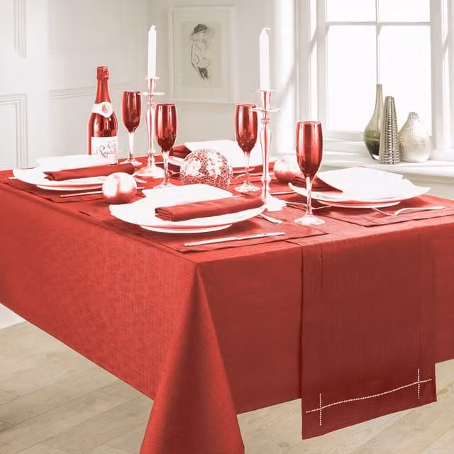Kitchenwise Red Plain Rectangular Linen Look Tablecloth, Width: 182.88 cm