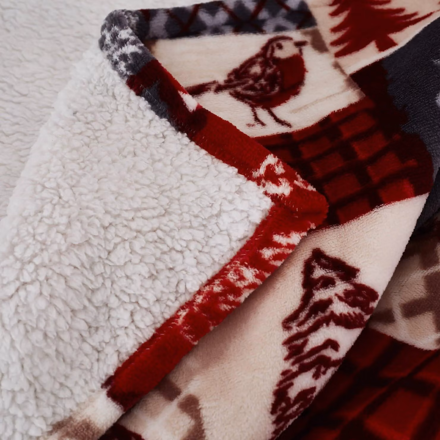 Happy Linen Company Christmas Patchwork Sherpa Fleece Flannel Throw Blanket in Red and Multicolour, W/D: 200 x 200 cm – 5