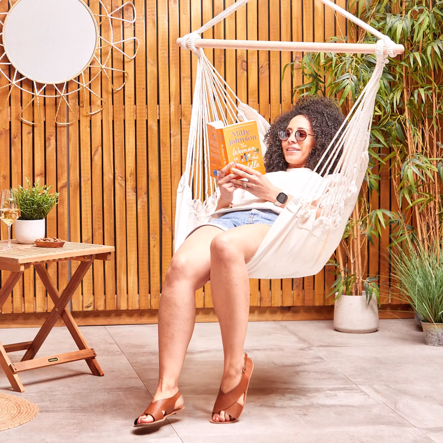 VonHaus Boho Outdoor Garden Hanging Chair with Attachments in Beige – 2