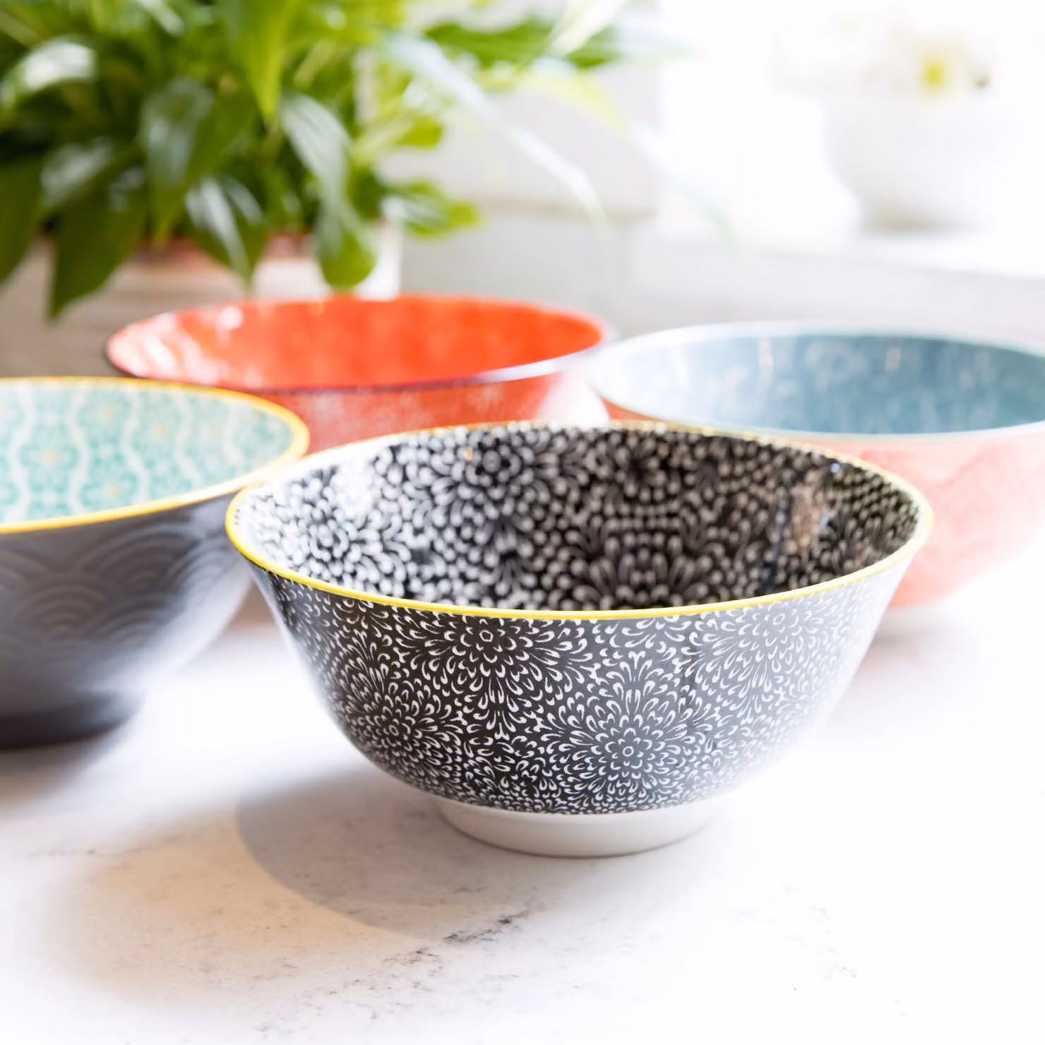 KitchenCraft Set of 4 Floral Ceramic Bowls in Black and White, W: 15.5 cm, D: 15.5 cm, H: 7.5 cm – 6