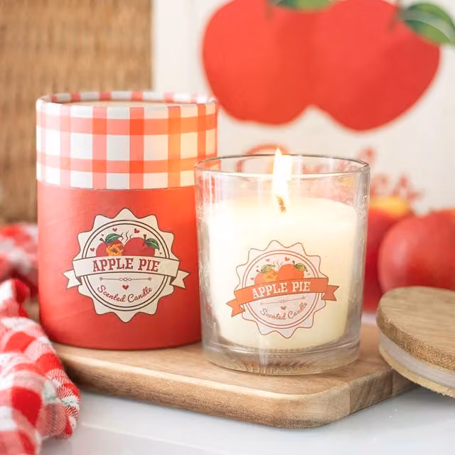 Kingsbury Gifts Apple Pie Scented Jar Candle, White, 28 Hour Burn Time