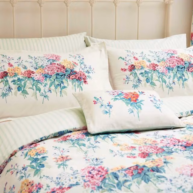 Sanderson Sweet Williams Kingsize Reversible Cotton Duvet Cover and Pillowcase Set, Peacock Blue Multicolour Floral Design, W: 180 cm, L: 200 cm