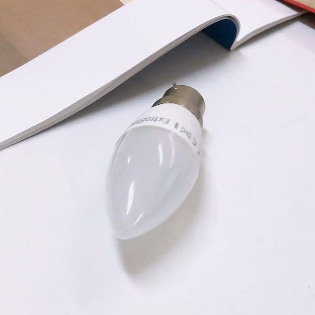 Livingandhome B22 LED Candle Bulbs, White