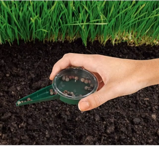 Ambassador Manual Dial Seed Sower in Green