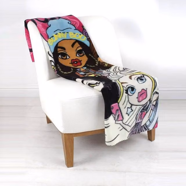 Bratz Love Ur Selfie Multicolour Fluffy Fleece Blanket for Adults