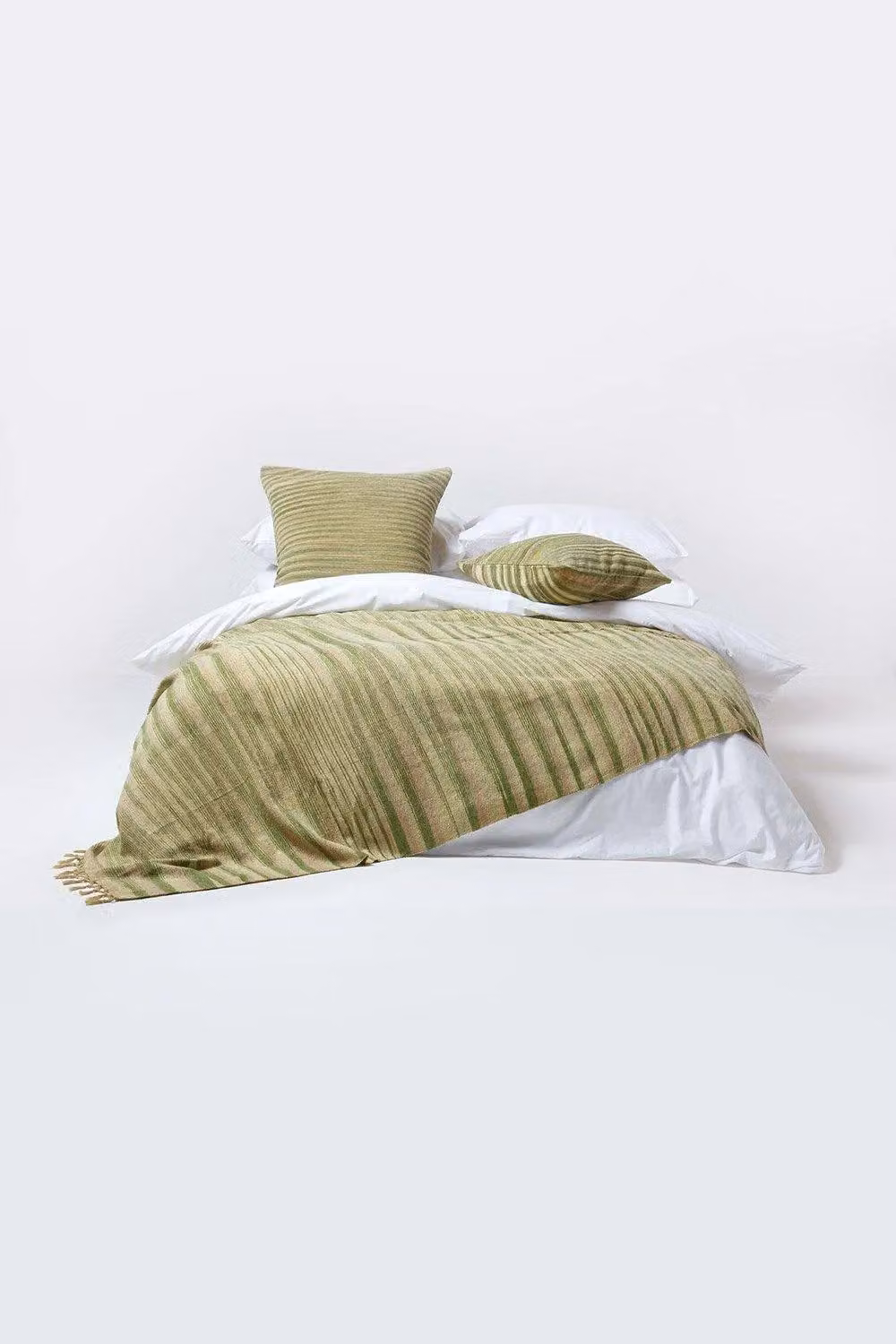 Homescapes Green Tie Dye Cotton Chenille Woven Throw, W: 220 cm, D: 240 cm – 2