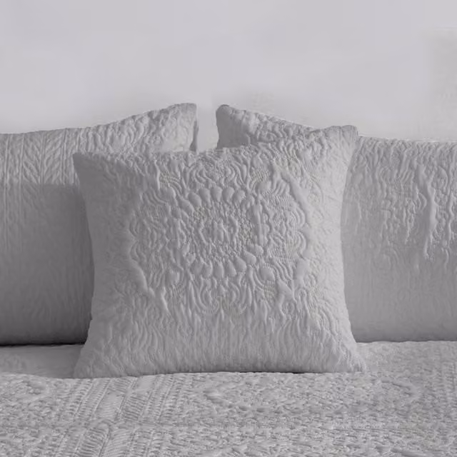 Velosso Deluxe Quilted Grandeur Winchester Pinsonic Square Cushion in Grey