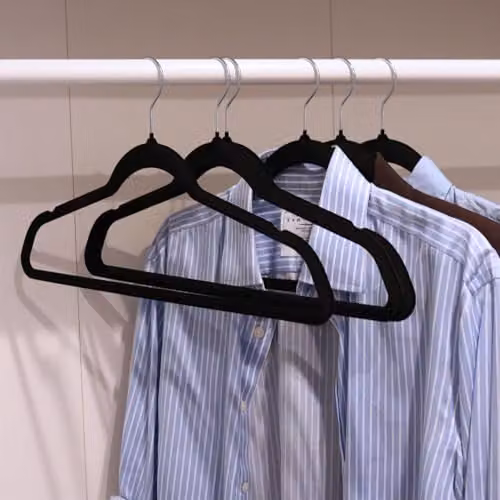 Harbour Housewares Non-Slip Velvet Clothes Hangers with Trouser Bar, Black, Pack of 50 – 3