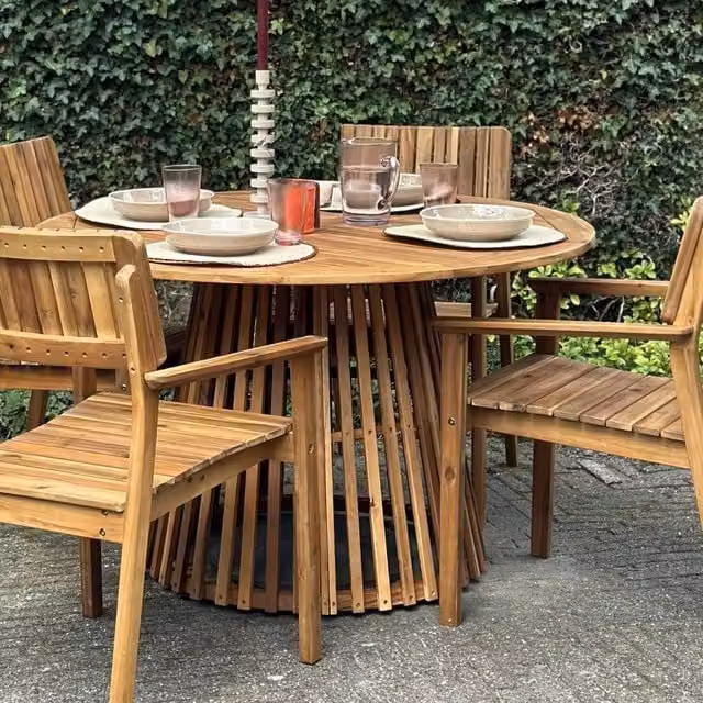 Wyld and Coco Acacia Round Outdoor Dining Table, Light Brown, Diameter: 120 cm