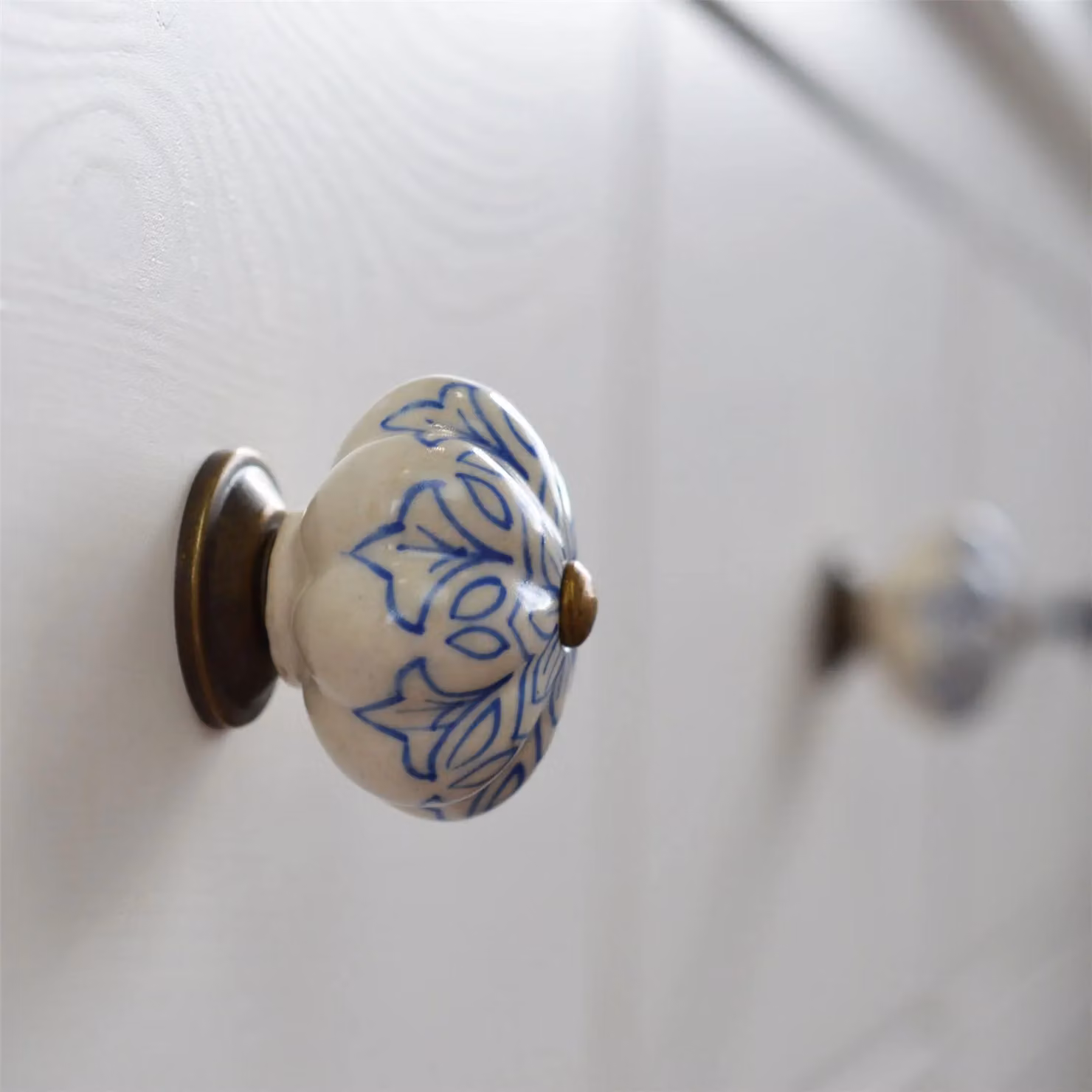 Nicola Spring Blue Floral Ceramic Cabinet Knob – 4