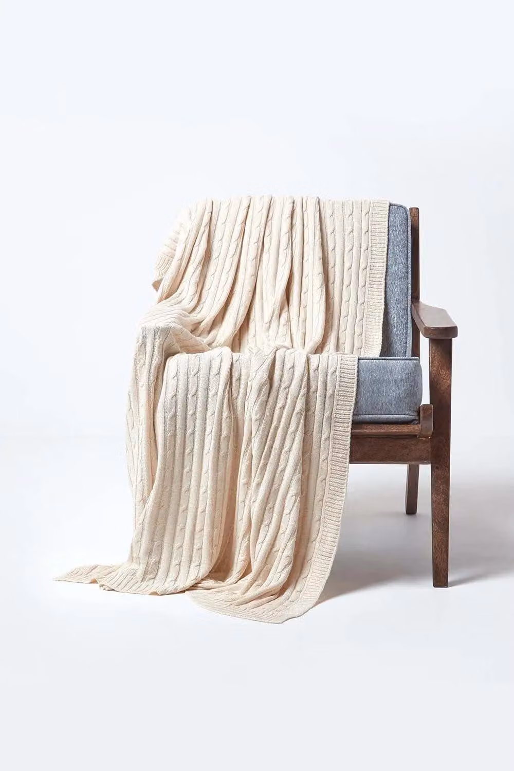 Homescapes Cotton Cable Knit Throw in Beige/Sand, W: 150 cm, L: 200 cm