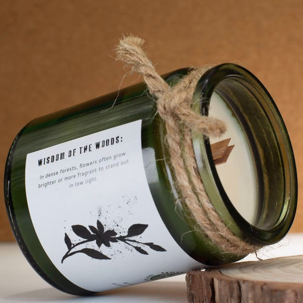 Serenityy Jasmine Glade Soy Woodwick Candle in Green, 50 g – 3