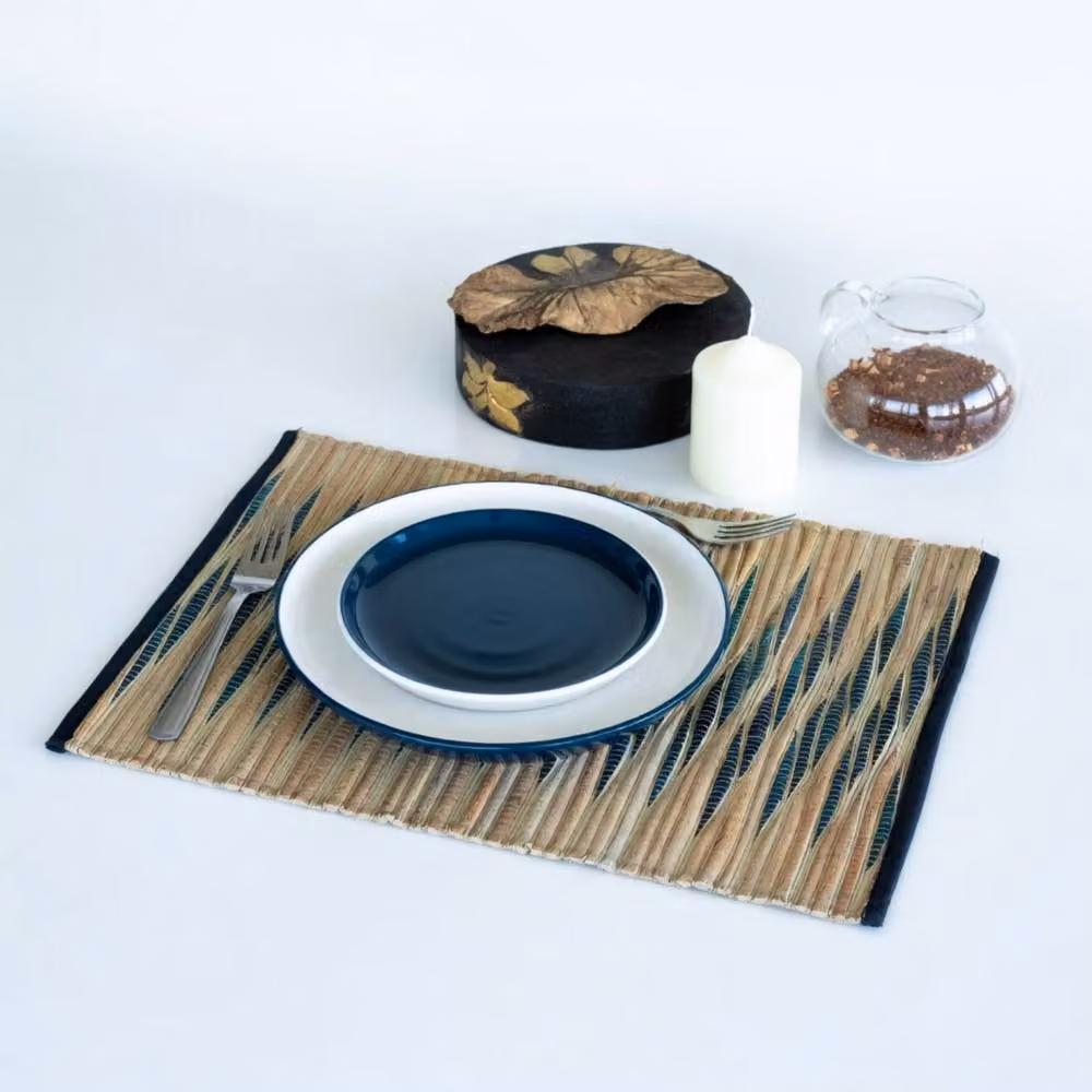 KDMD Blue and Beige Water Hyacinth Graphic Placemat – 3
