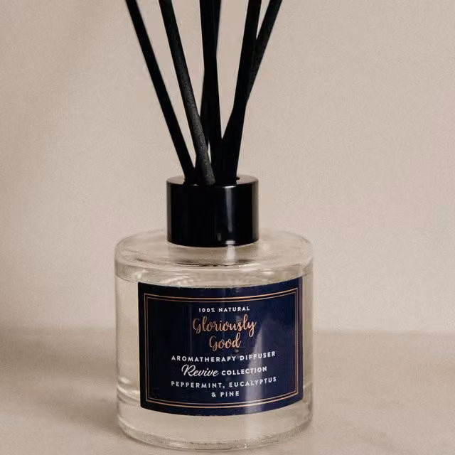 Gloriously Good Peppermint, Eucalyptus and Pine Aromatherapy Reed Diffuser in a Transparent Glass Bottle