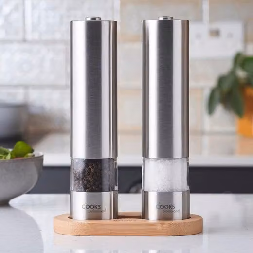 Cooks Professional Electric Salt and Pepper Mill Set with Bamboo Base in Silver Stainless Steel – 1